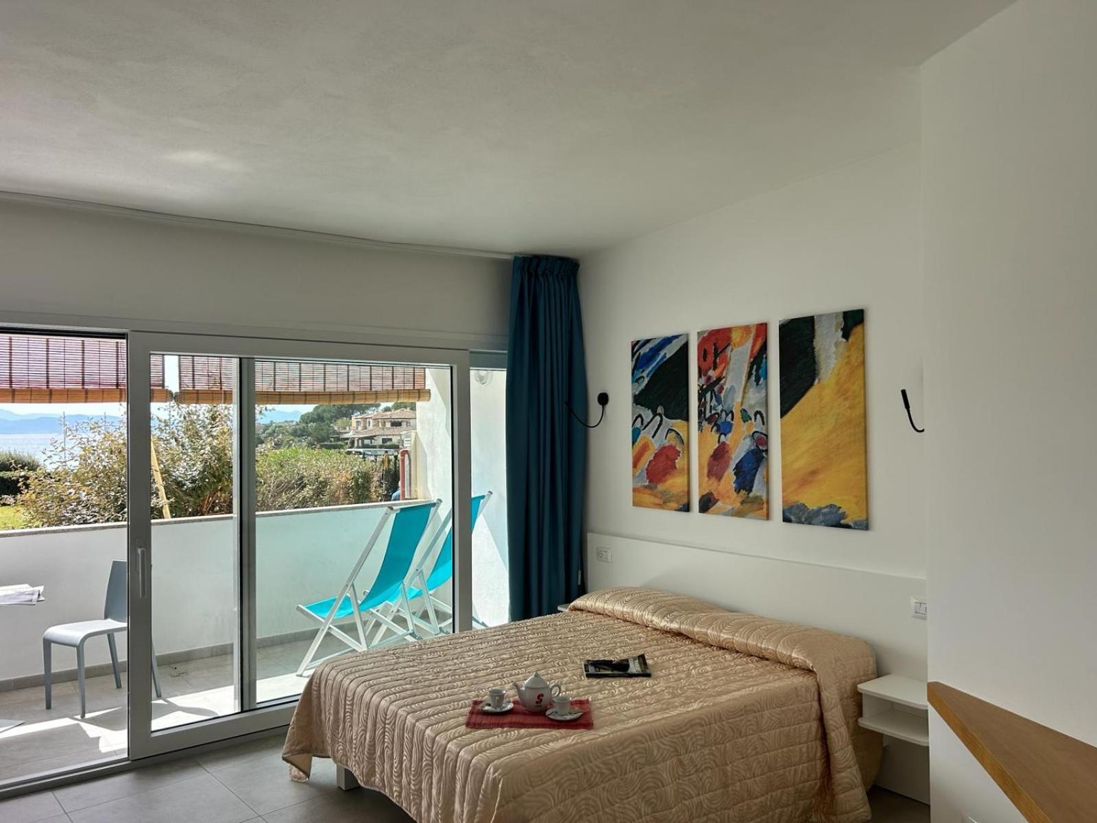 Rooms, Affittacamere Maksim Golfo Aranci Eksteriør billede