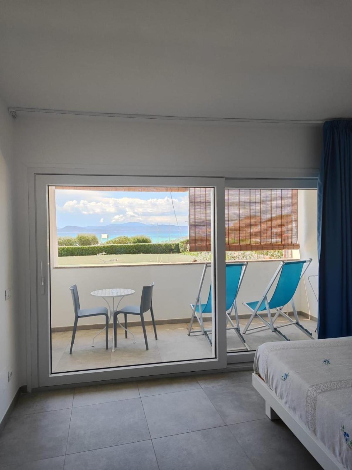 Rooms, Affittacamere Maksim Golfo Aranci Eksteriør billede