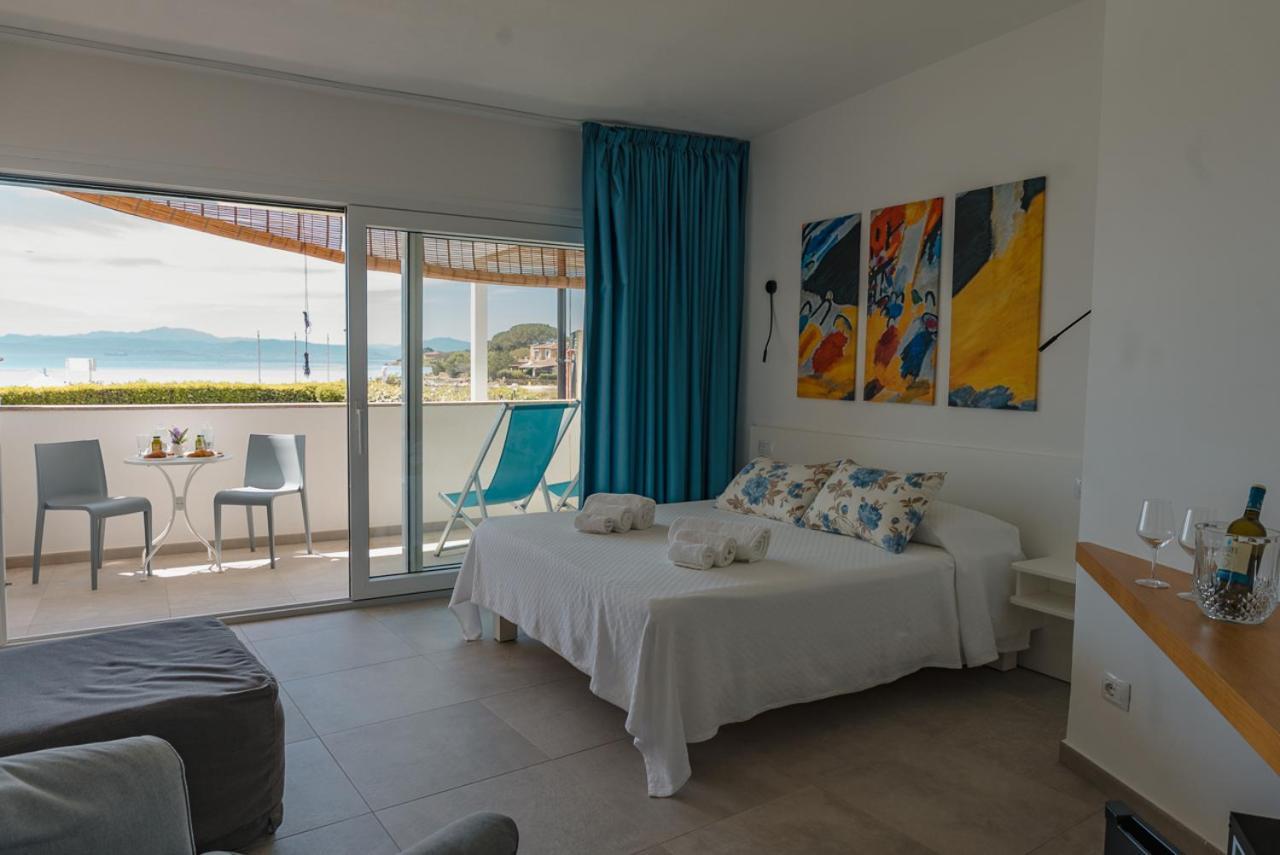 Rooms, Affittacamere Maksim Golfo Aranci Eksteriør billede