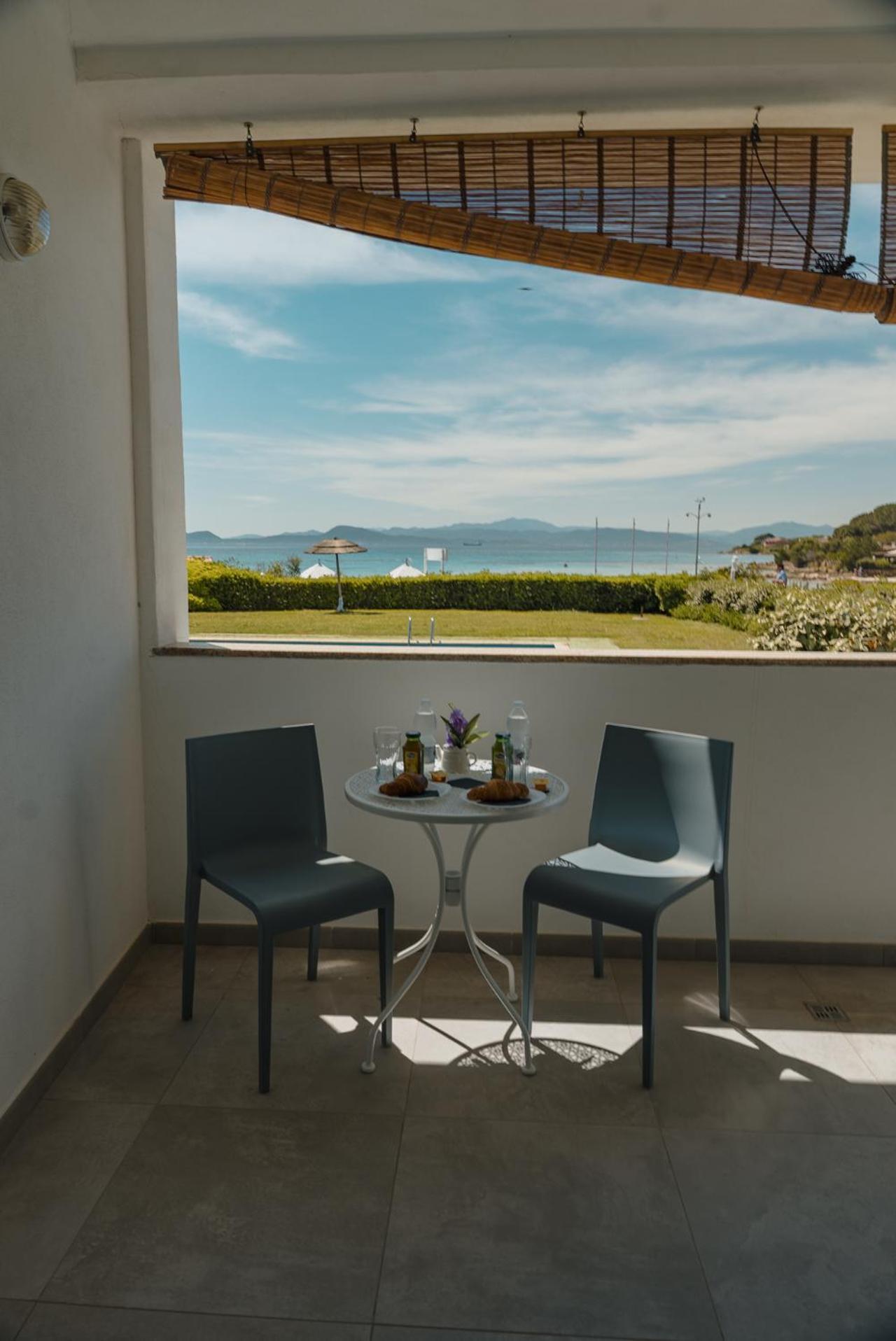Rooms, Affittacamere Maksim Golfo Aranci Eksteriør billede